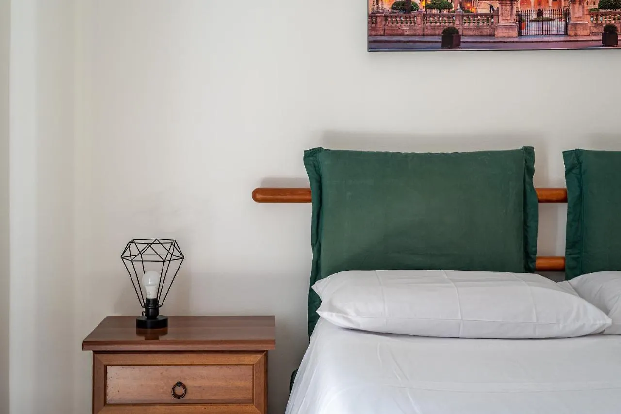 I Mori-Holiday Apartment Palermo Italia
